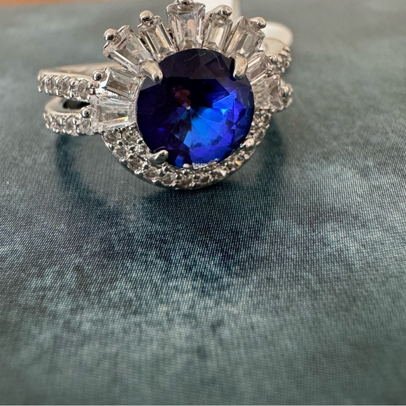 Bomb Party Jewelry - Bomb Party ring Living the Life